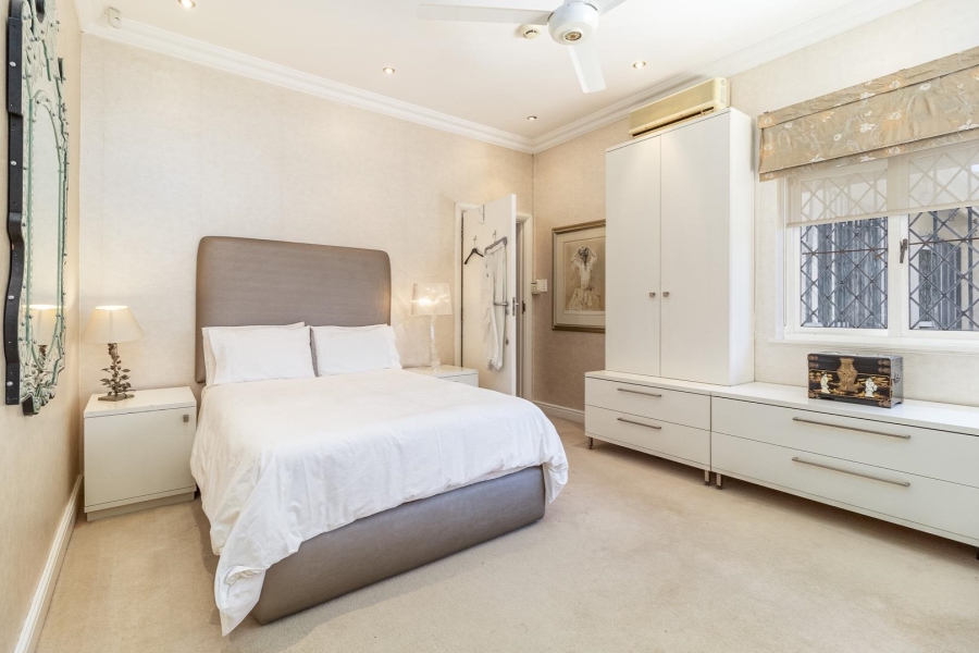 To Let 4 Bedroom Property for Rent in Fresnaye Western Cape